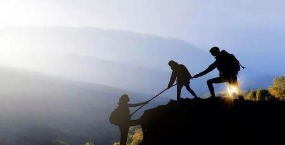 不要抱怨想过好日子靠自己的努力,不要抱怨只管努力一切不会被辜负