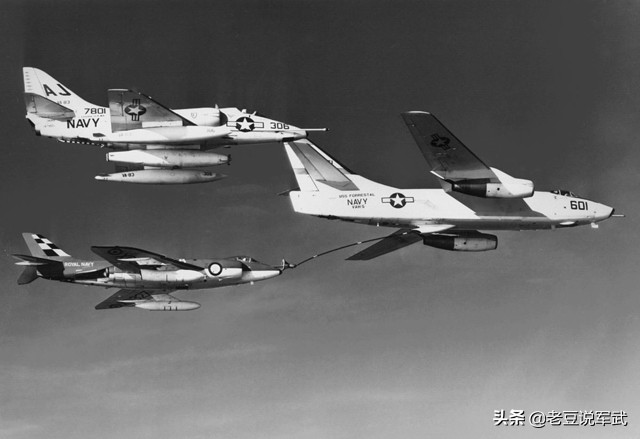 a-4天鹰舰载战斗攻击机,道格拉斯舰载机盘点