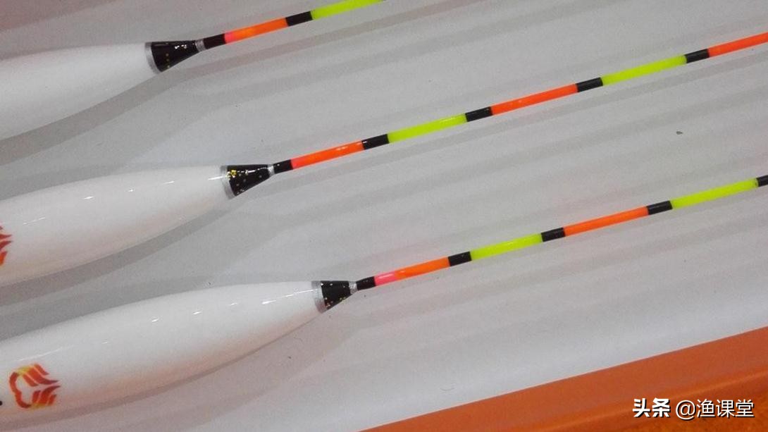 钓鱼怎么清除水底障碍物,钓鱼如何应对河底水草