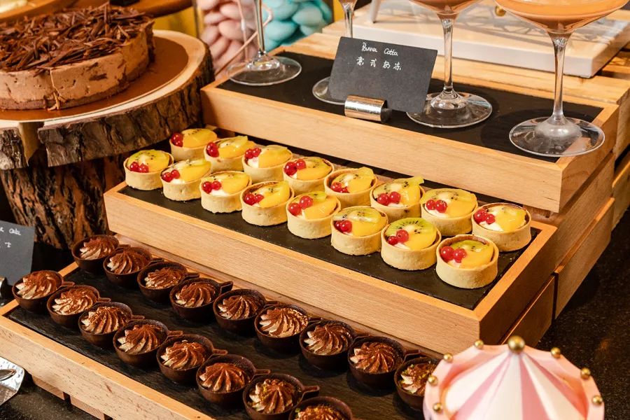 ¥799起/套-五一端午不加价！全家住金鸡湖畔酒店，吃海鲜大餐！