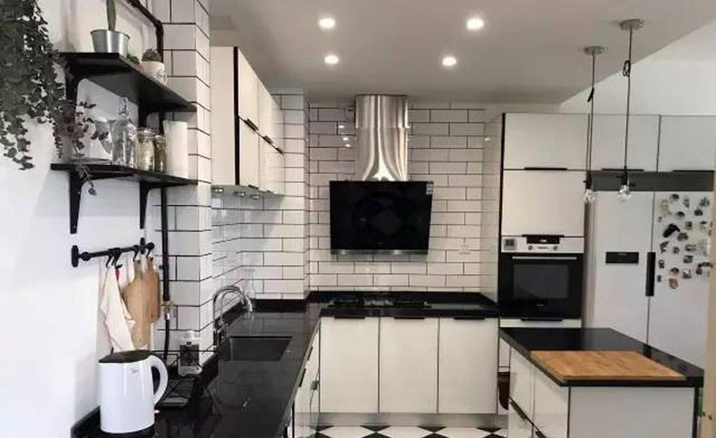 没钱又想富养自己,没钱又想装修好看