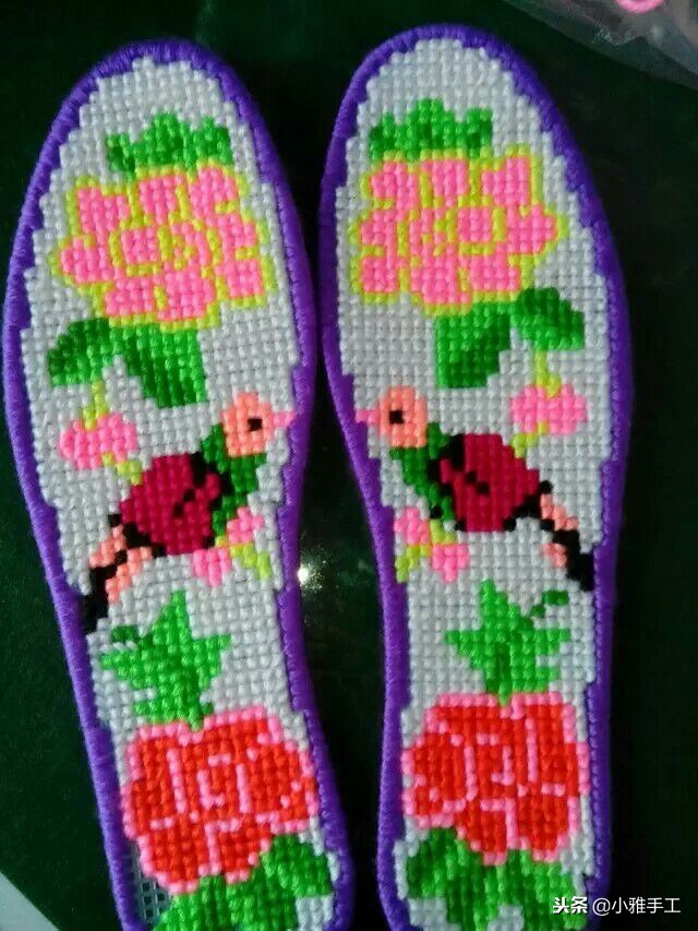 云南小巧妹自做鞋垫刺绣教程,孙姐手工刺绣鞋垫教程