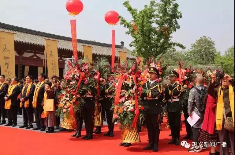 这场逐梦民族复兴的盛会，绽放无限激情和蓬勃生机