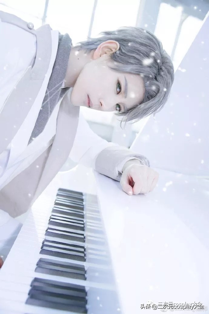 熊祁cos冰上的尤里图片,熊祁cos恋与制作人全员