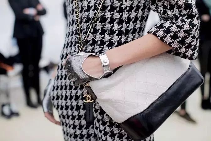 疫情后为什么奢侈品消费更多,疫情过后富人的消费