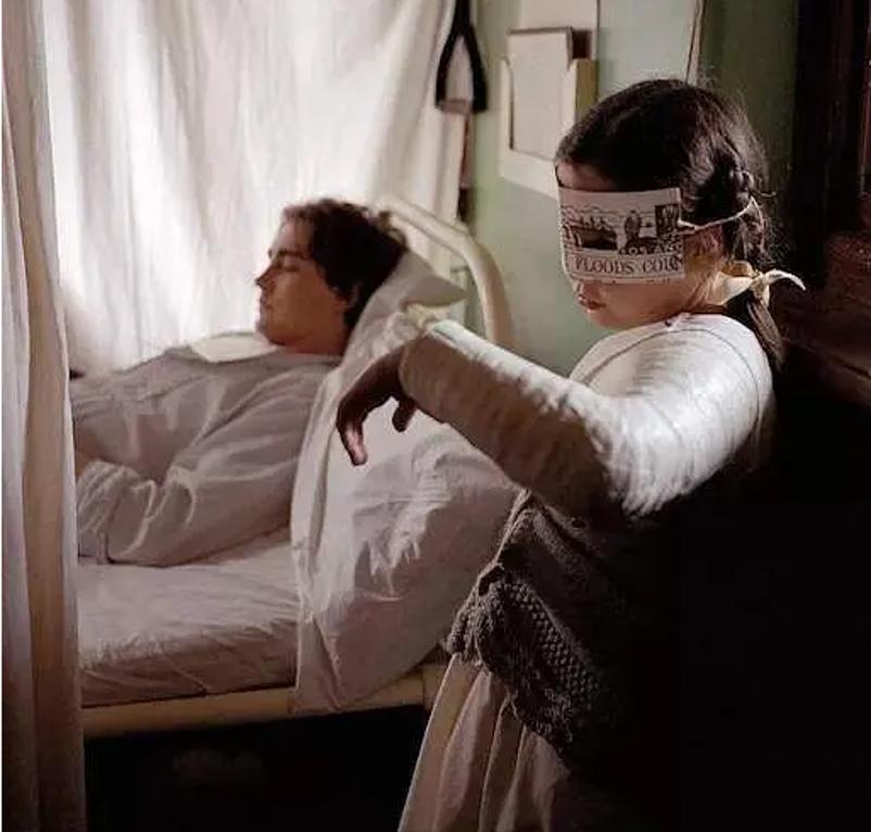 从剧情呈现、意象表达、主题含义挖掘奇幻电影《坠入》的魅力