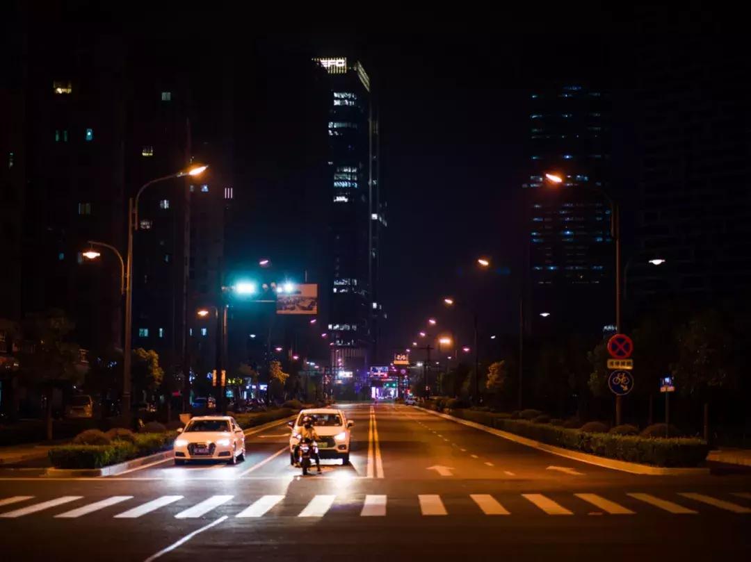 哈苏相机到底有多牛,为什么不推荐哈苏相机