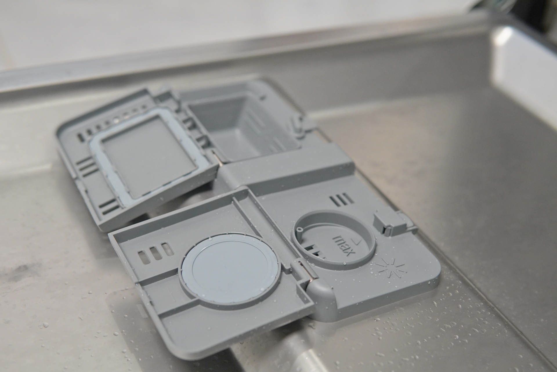 洗碗机选择攻略,方太水槽洗碗机和海尔水槽洗碗机