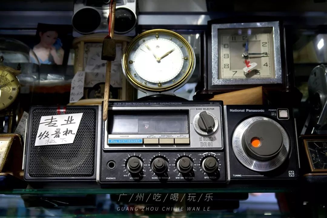 旧货市场机械胶片相机,120块的理光傻瓜胶片相机