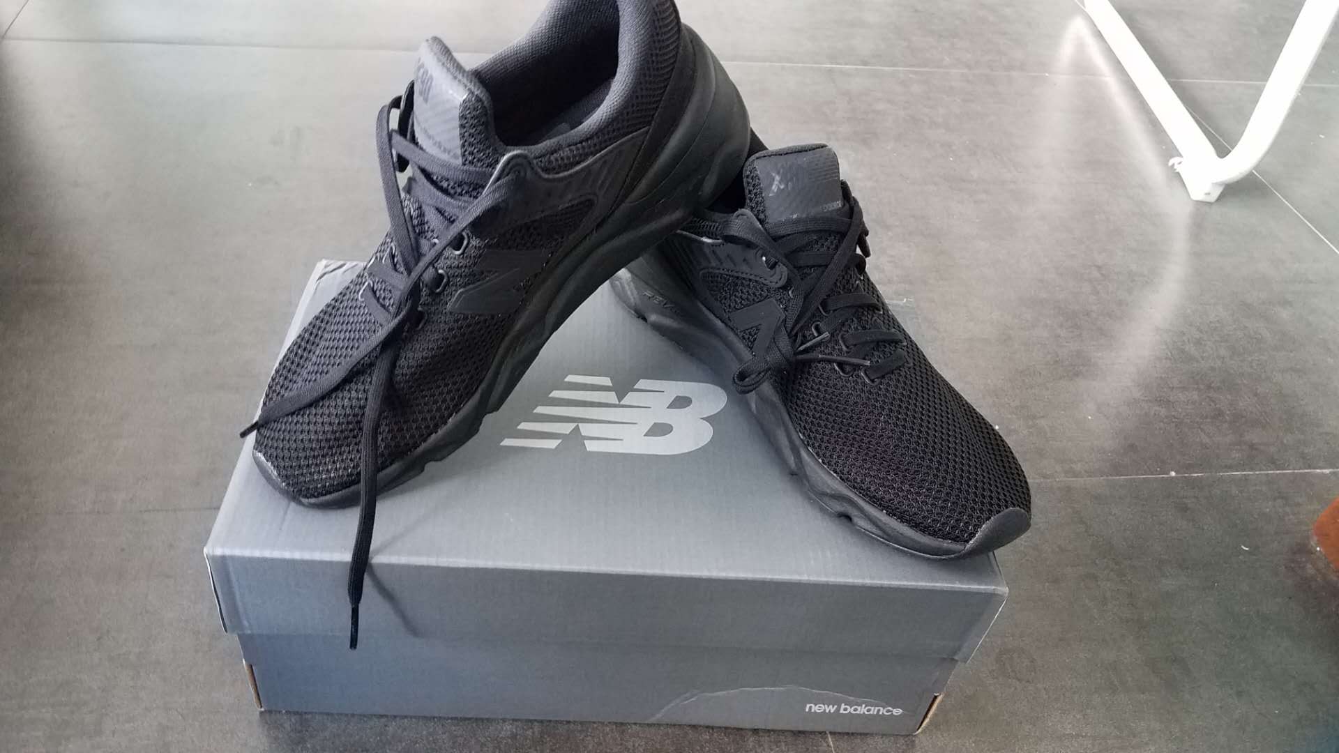 新百伦与newbalance紫色鞋,newbalance新百伦经典款潮鞋