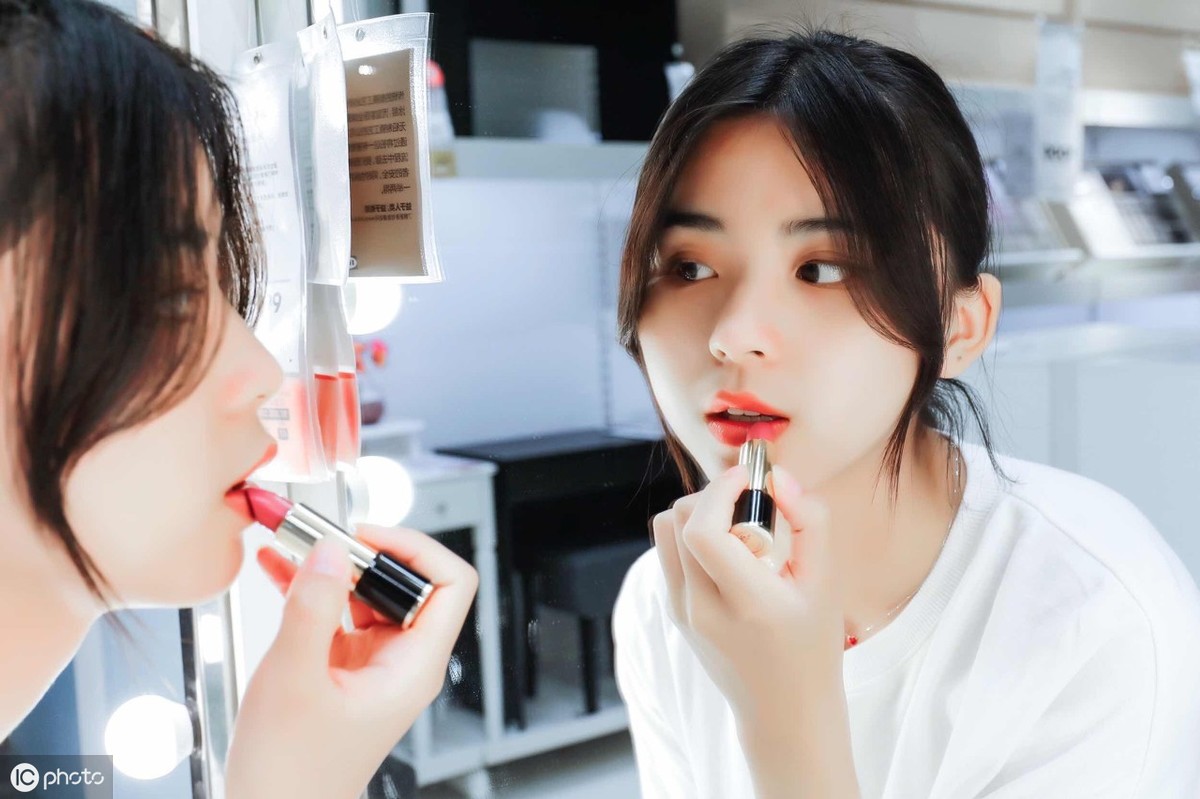 女人就应该拥有一支属于自己的口红