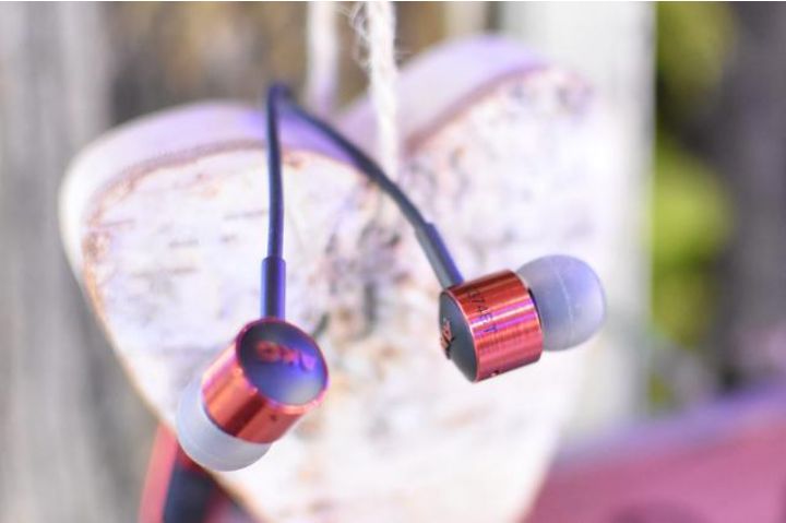 akg经典型号,akgk374耳塞