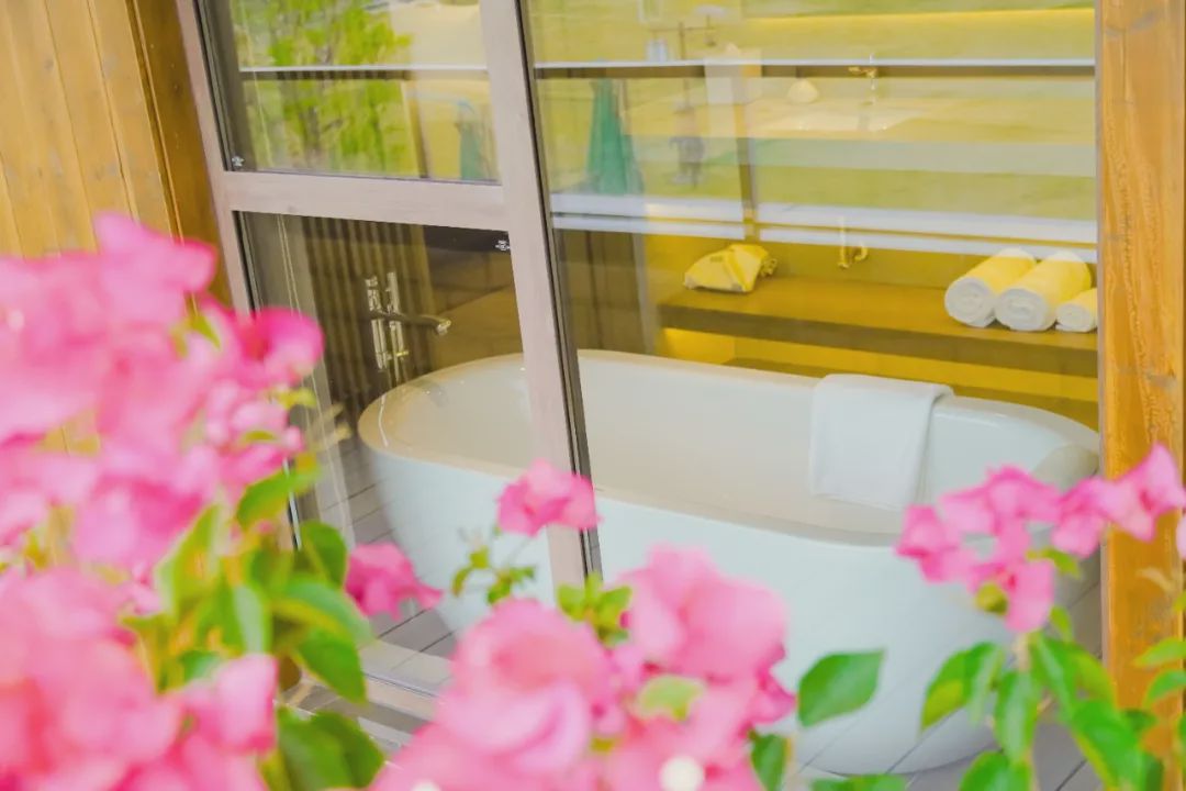 柳州周边迅速蹿红的江枫船屋别墅!天空之境简直美绝了