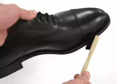 过期牛奶，不能喝，可是它却有很多的实用价值