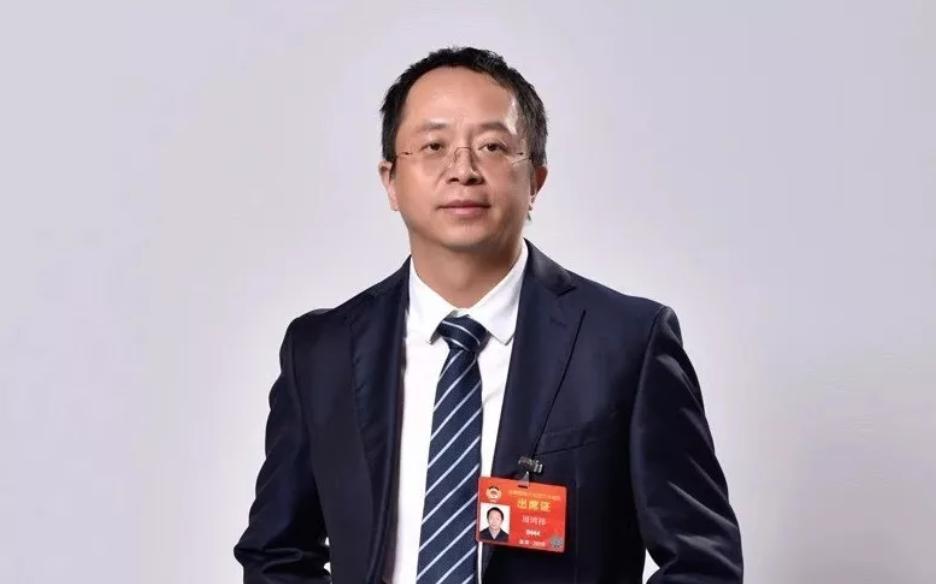 周鸿祎成功的经验能借鉴的非常少,周鸿祎说很多成功都是被逼出来的