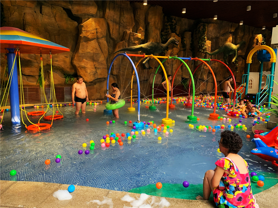 长春国信南山温泉酒店有没有汗蒸,2个亿建的温泉