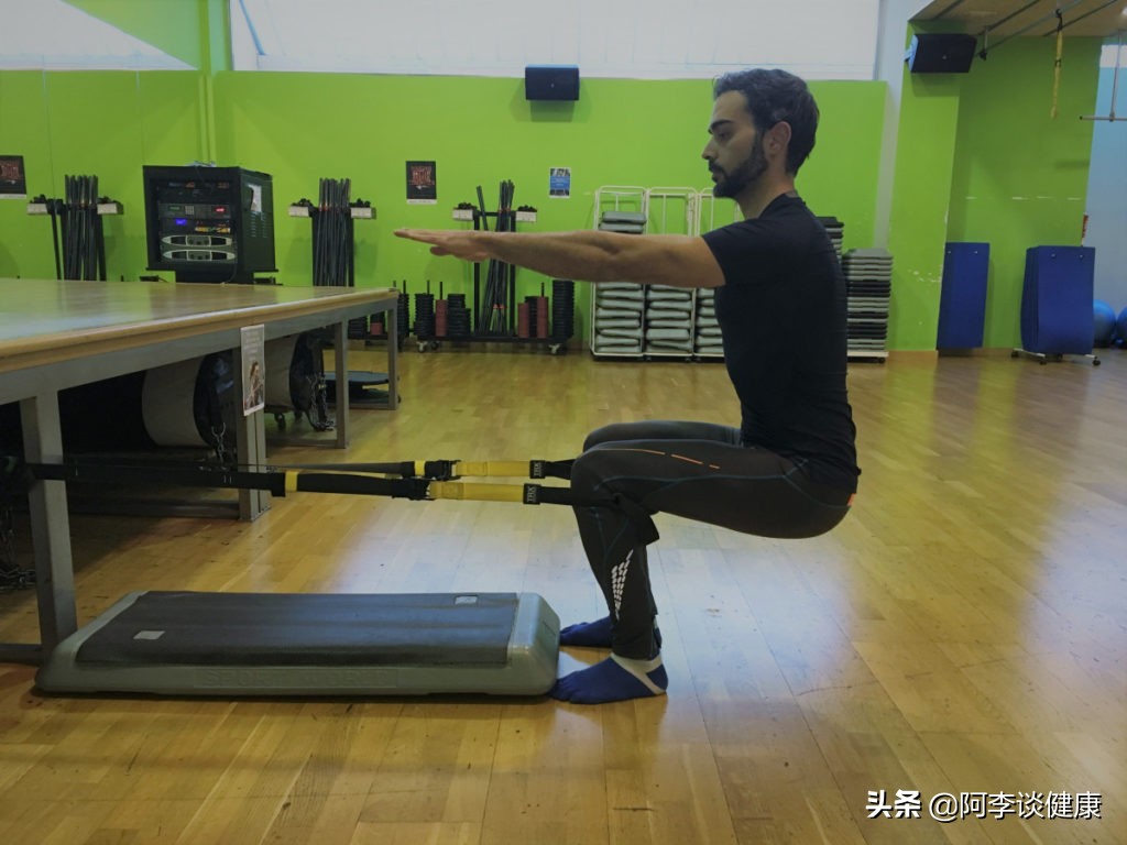 膝盖前侧疼痛一招解决,缓解膝盖侧方疼的10个小妙招