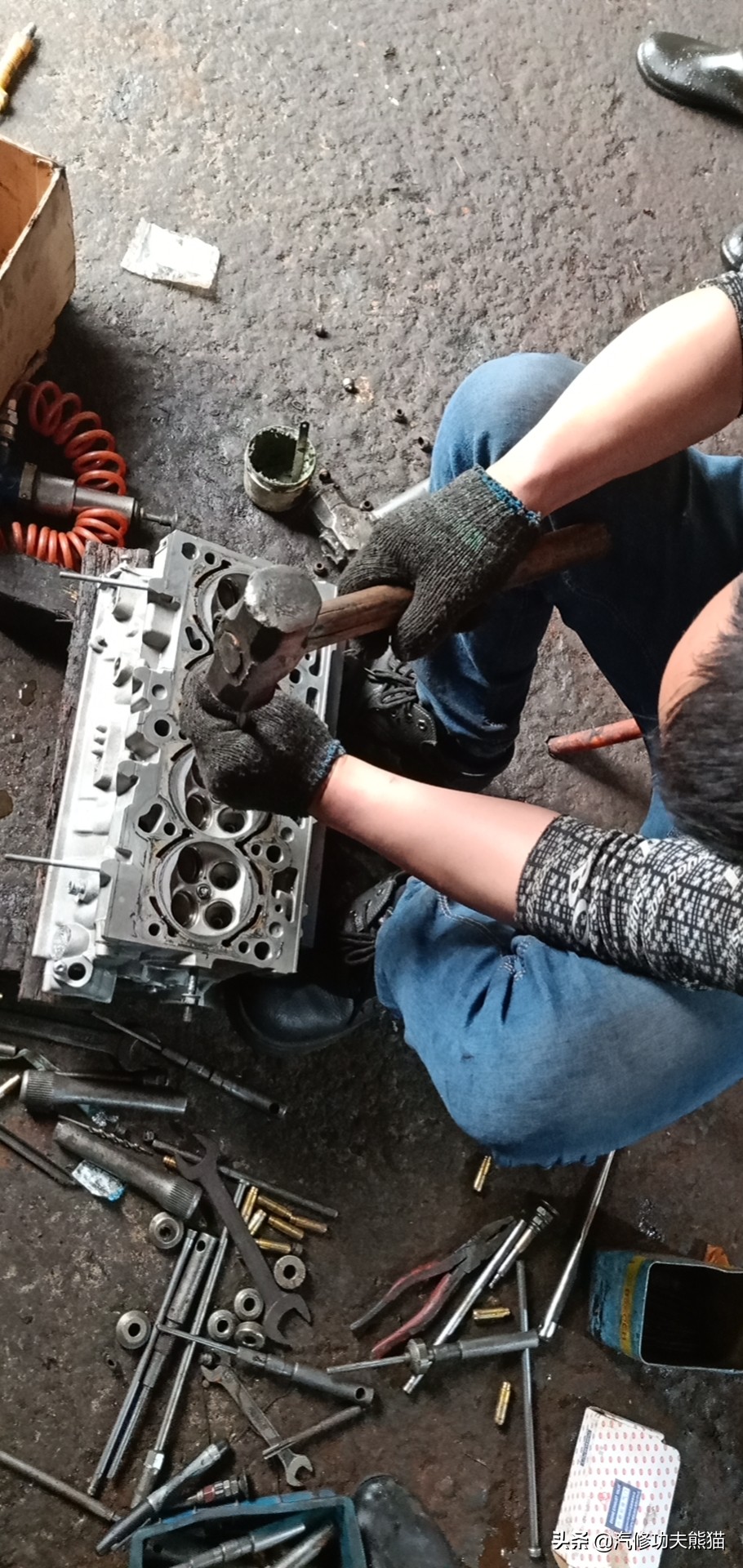 10年奥迪a6l2.0t烧机油维修,奥迪a6l2.0t烧机油吗