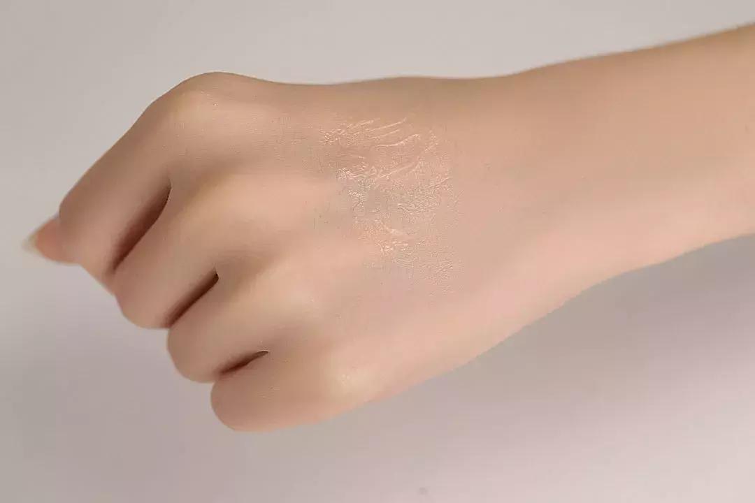 明星精致起来好吓人，花100万美金买床，20台加湿器放卧室