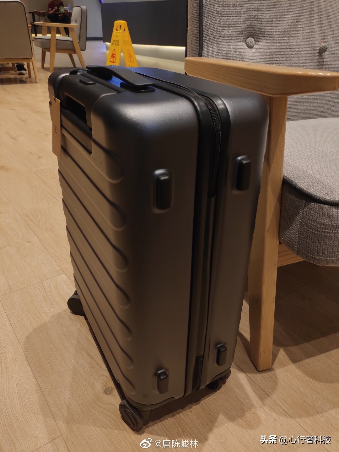 小米90分智能指纹旅行箱,90分七道杠扩容版旅行箱