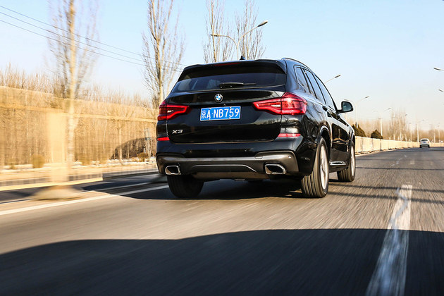 短兵相接试驾宝马x3xdrive28i,宝马x3xdrive28i的优势