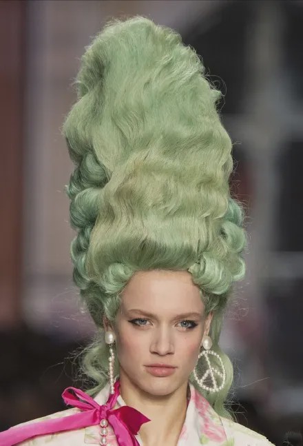 时装周朋友圈,时装周米兰2022