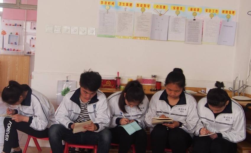 中考失利选择职高就没有前途吗,中考落榜读职高靠谱吗