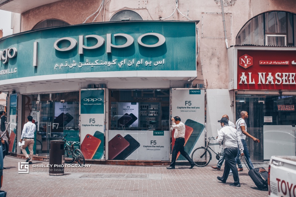 迪拜中国人打工者的真实生活,迪拜繁华城市真实生活