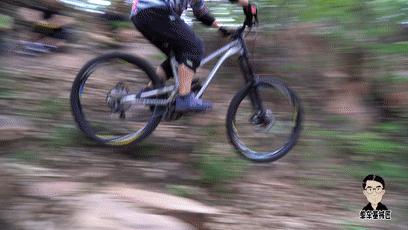 不是真空胎可以用补胎液吗,非真空胎胎压