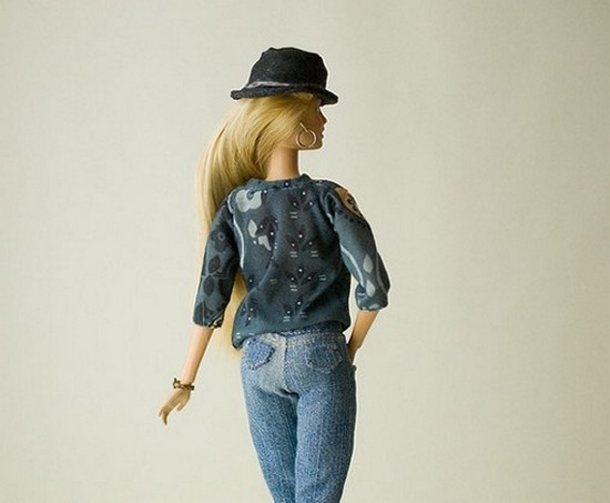 给洋娃娃制作衣服,给芭比娃娃制作服装