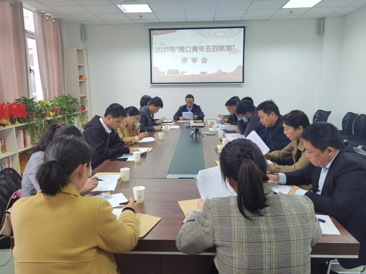 王文涛等12位同志入围“周口青年五四奖章”