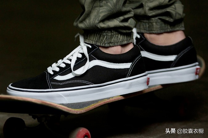 哪个品牌的运动鞋质量好价格实惠,世界上十大运动鞋品牌