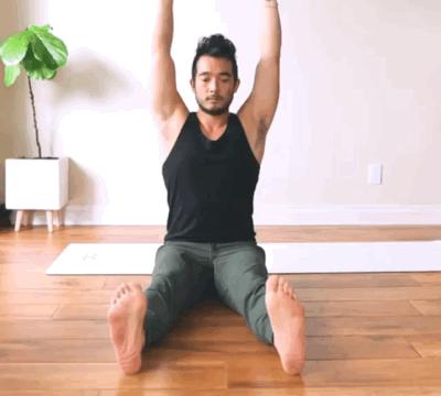 瑜伽站立前屈如何轻松往后跳,瑜伽站立前屈如何纠正弓背