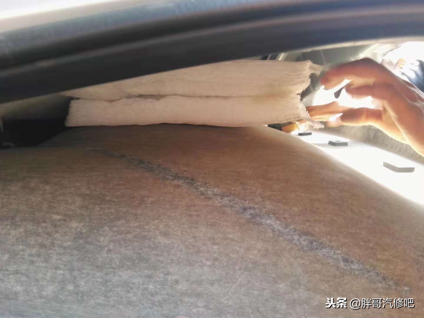 汽车拆顶棚异响,车辆顶棚异响解决方法