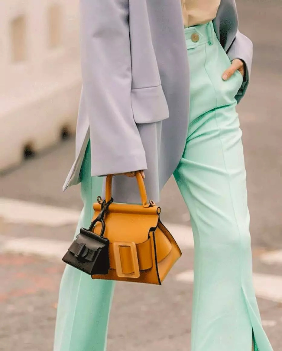 我的胸,我的手指,我的脚腕……都需要一只包包