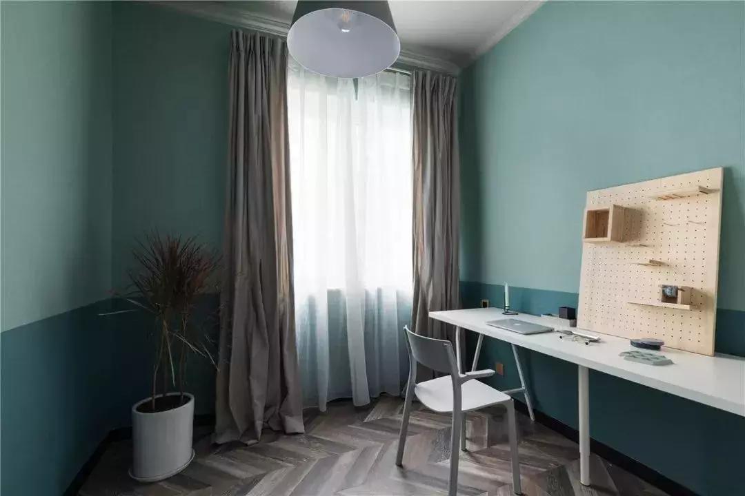 如今不流行照着样板房装了，电视剧才是潮流，配色高级美又正宗