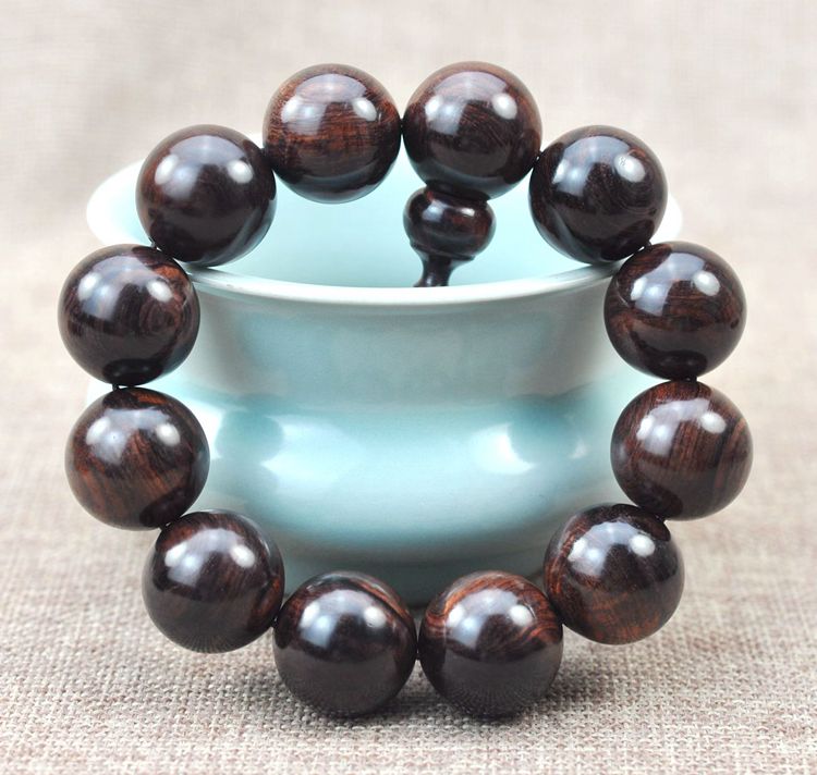 海南黄花梨能用药吗,盘玩十年的海南黄花梨