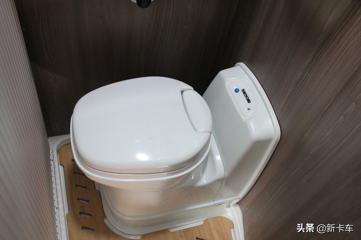 解放j6带卫生间的车,jh6带卫生间的卡车