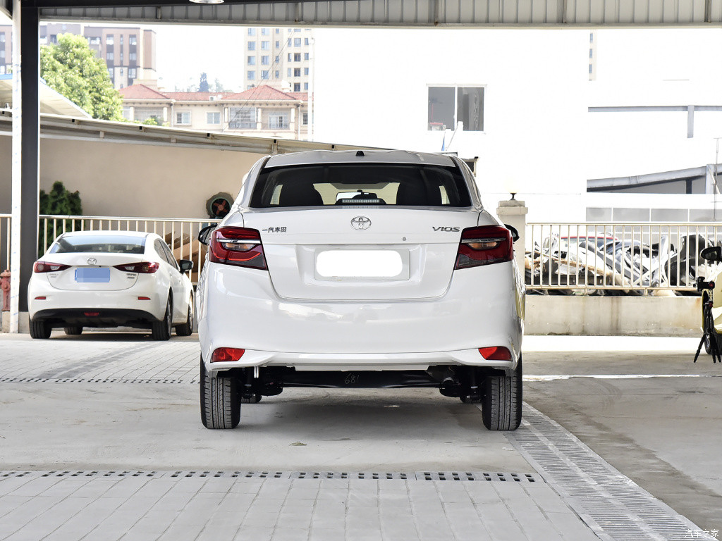 开上丰田新威驰是怎样的体验？告诉你丰田威驰最直观的感受