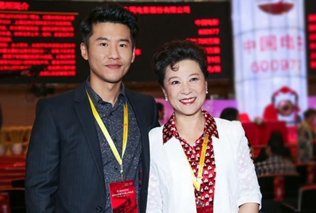 和丈夫携手到老，儿子是她的骄傲，72岁的王馥荔如今过得怎样？