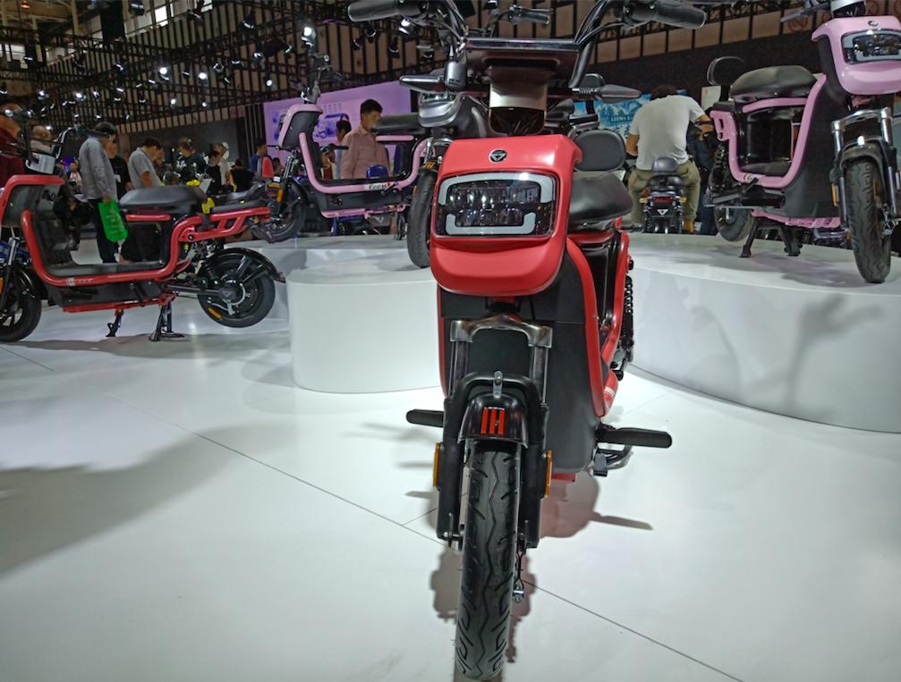 新国标电动车推荐加装中箱,储物空间大的新国标电动车