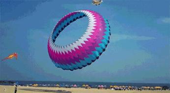 风筝是自由的还是不自由的,风筝在空中飞舞那是春天的什么