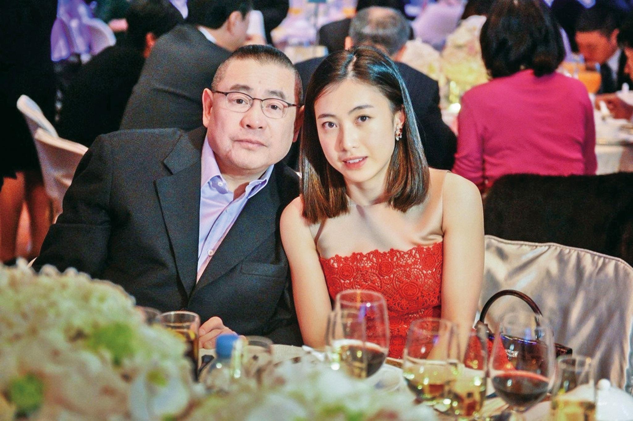 刘銮雄90分钟记者会,回应跟女星所有传闻,包括体内塞高尔夫球