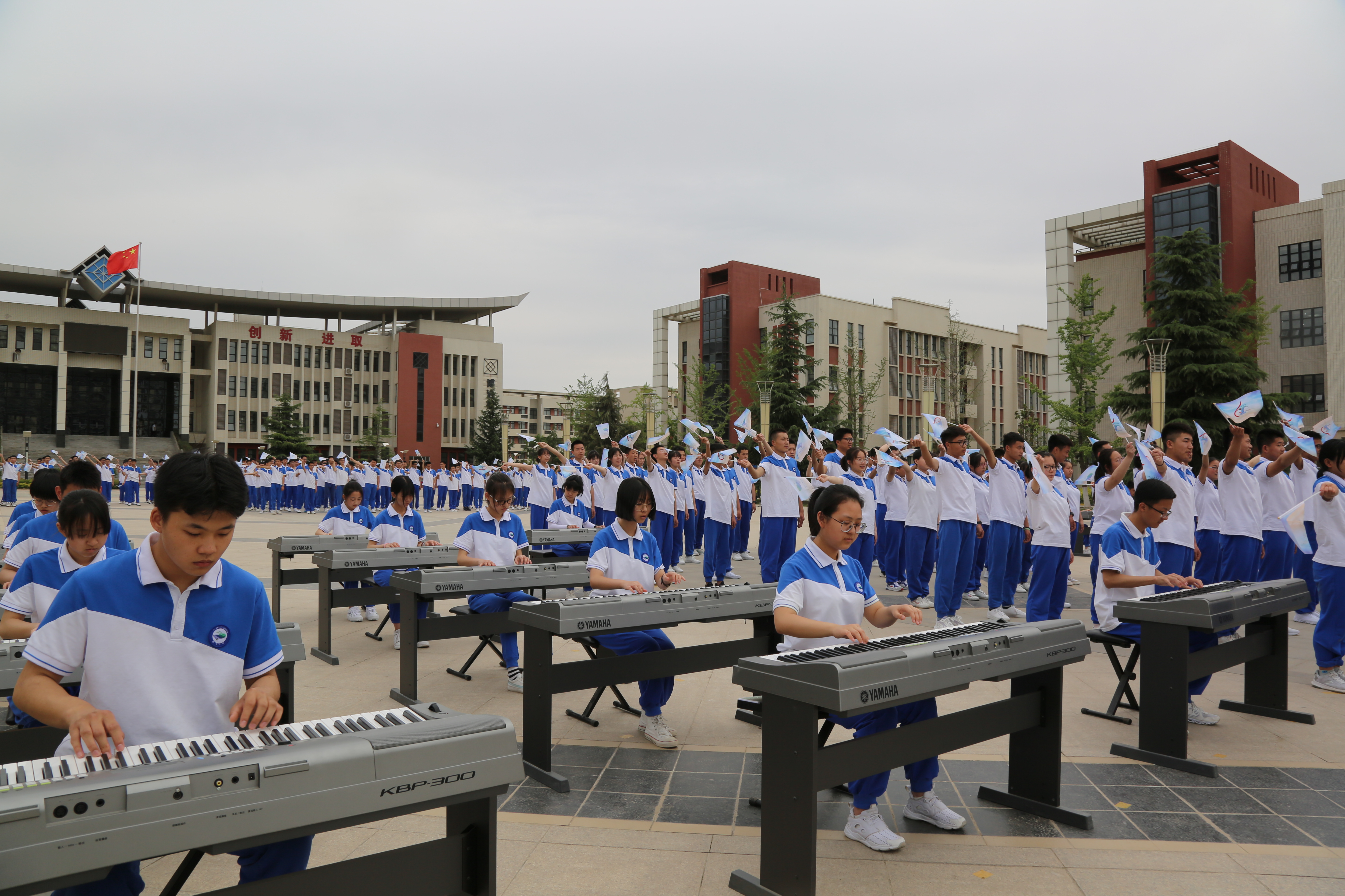 西飞一中的砥砺与荣光