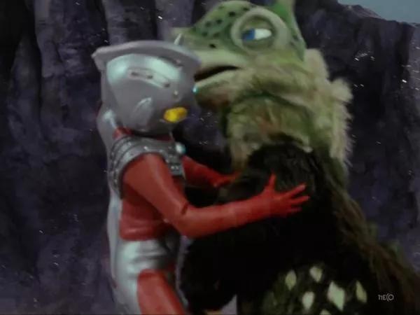 泰罗奥特曼技能大全,泰罗奥特曼街机大招怎么放