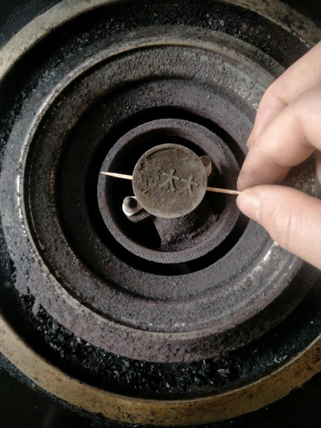 煤气灶太耗电了怎么解决,煤气灶耗电特别快是怎么回事