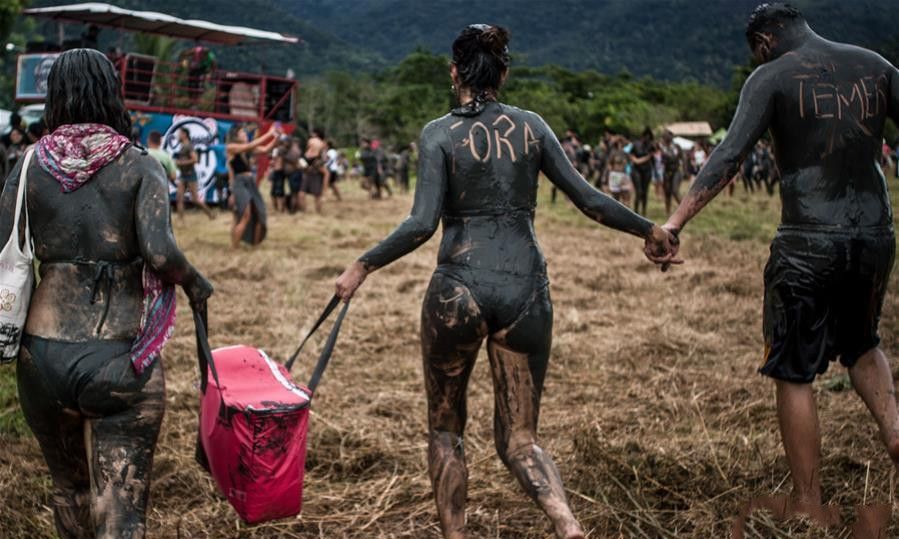 巴西女性衣着,巴西女性着装