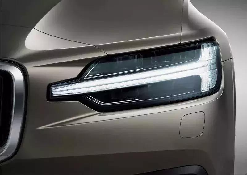 2023款沃尔沃进口v60,沃尔沃v602022款b5智雅运动版