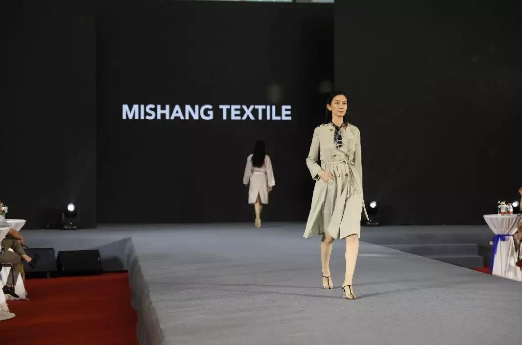 柯桥纺都大厦时装秀,纺都柯桥