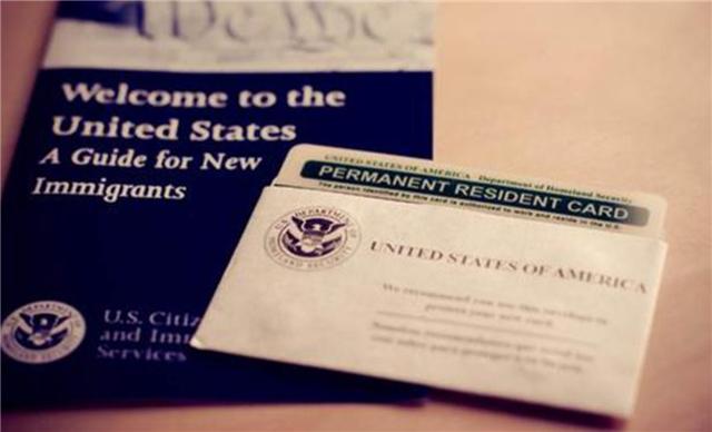 移民美国难,放弃美国籍更难!交弃国税再交惩罚税,不交税别想走